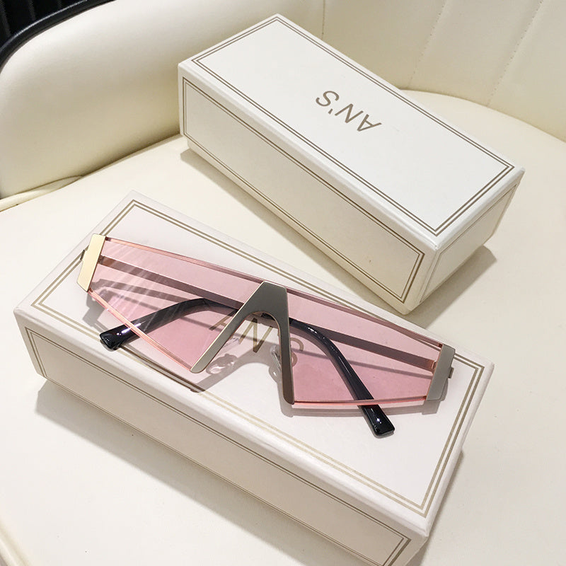 Super Cool Triangle Sunglasses Men And Women