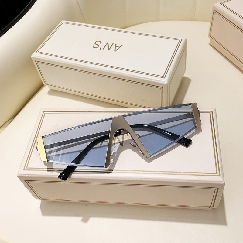 Super Cool Triangle Sunglasses Men And Women