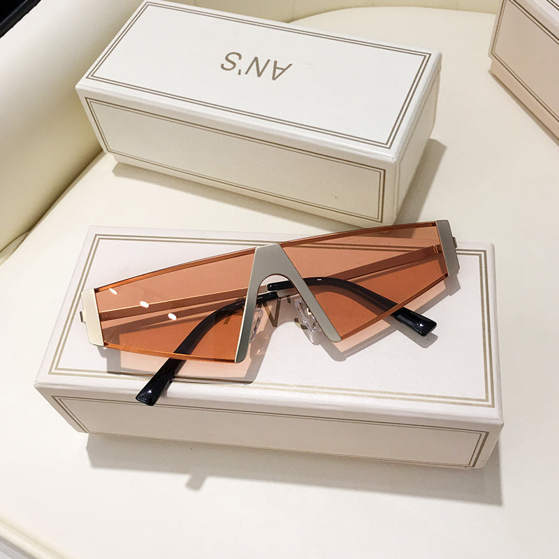 Super Cool Triangle Sunglasses Men And Women